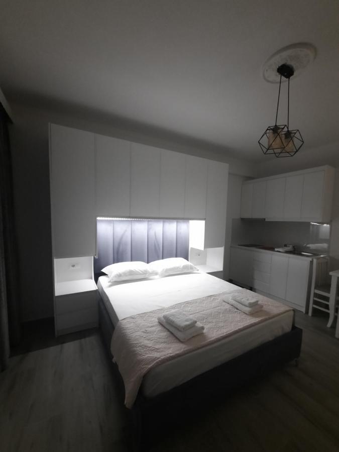 Nora'S Guesthouse Sarandë 外观 照片