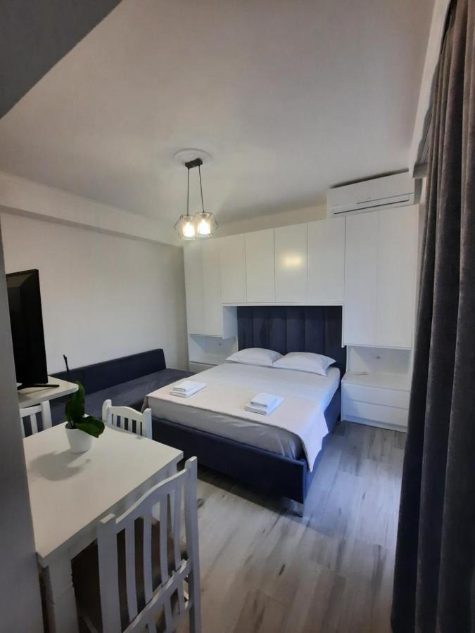 Nora'S Guesthouse Sarandë 外观 照片