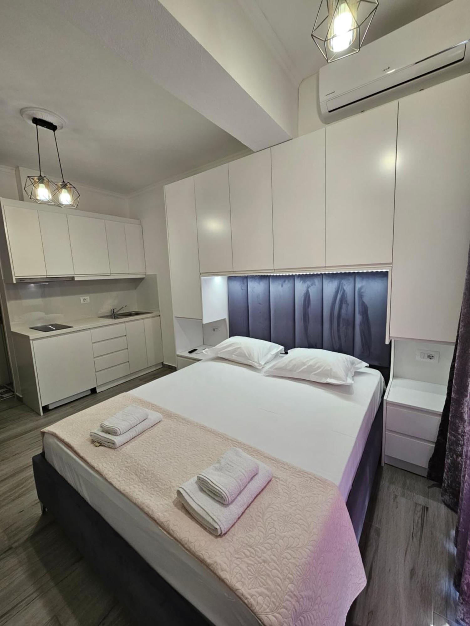 Nora'S Guesthouse Sarandë 外观 照片