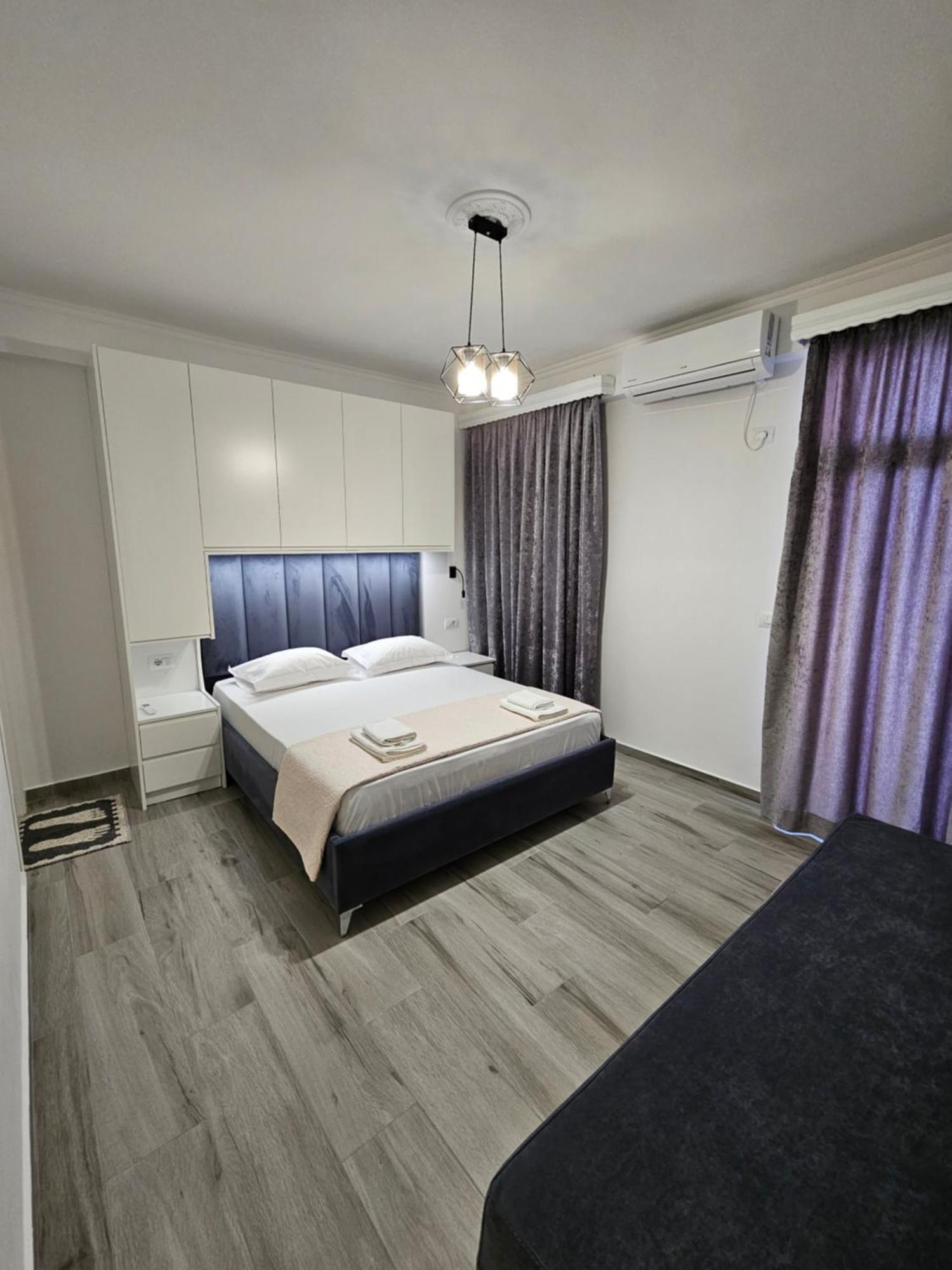 Nora'S Guesthouse Sarandë 外观 照片