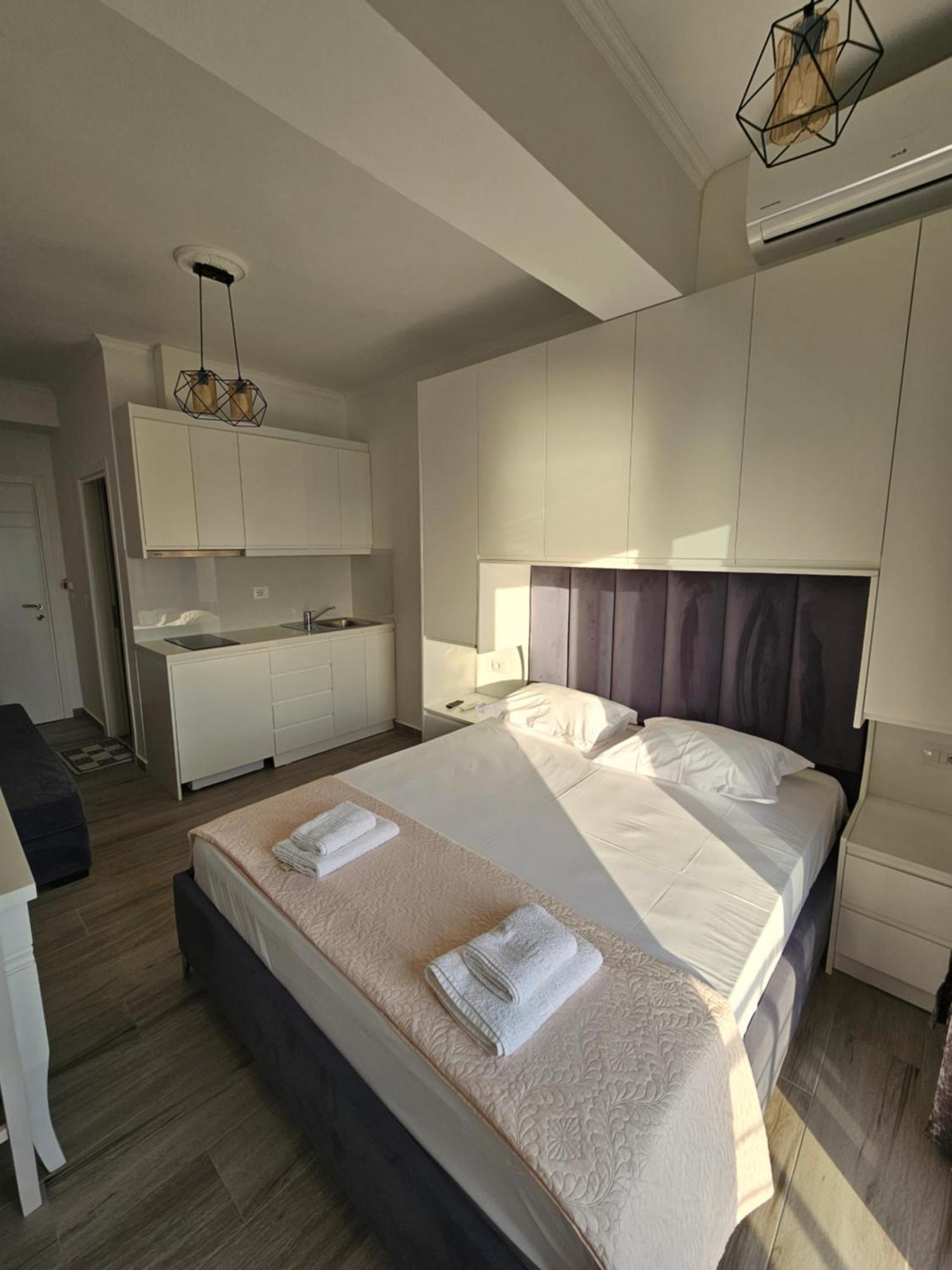 Nora'S Guesthouse Sarandë 外观 照片