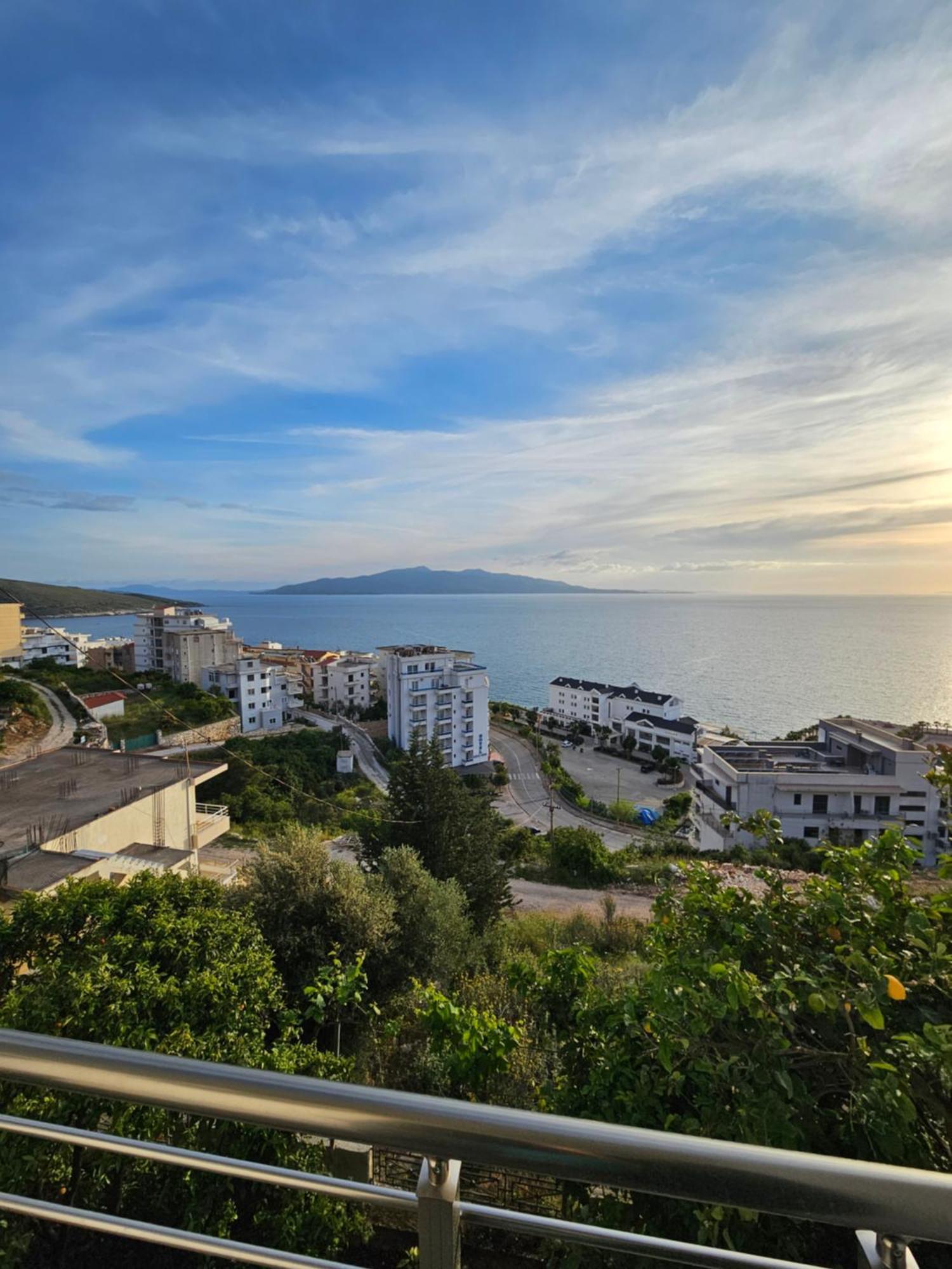 Nora'S Guesthouse Sarandë 外观 照片